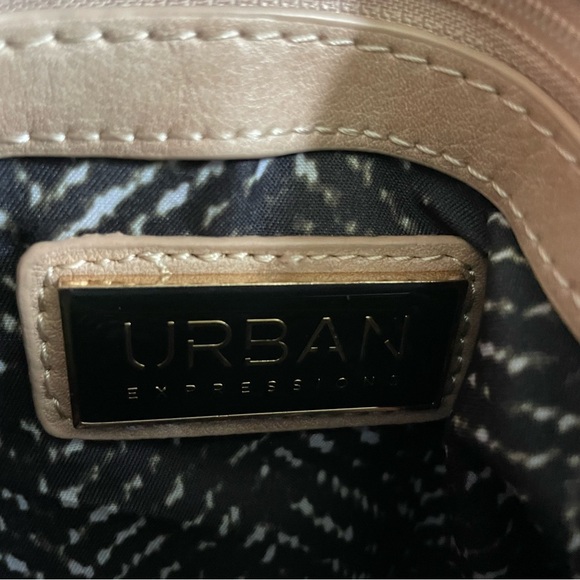Urban Expressions Beige Crossbody Bag - Picture 9 of 16